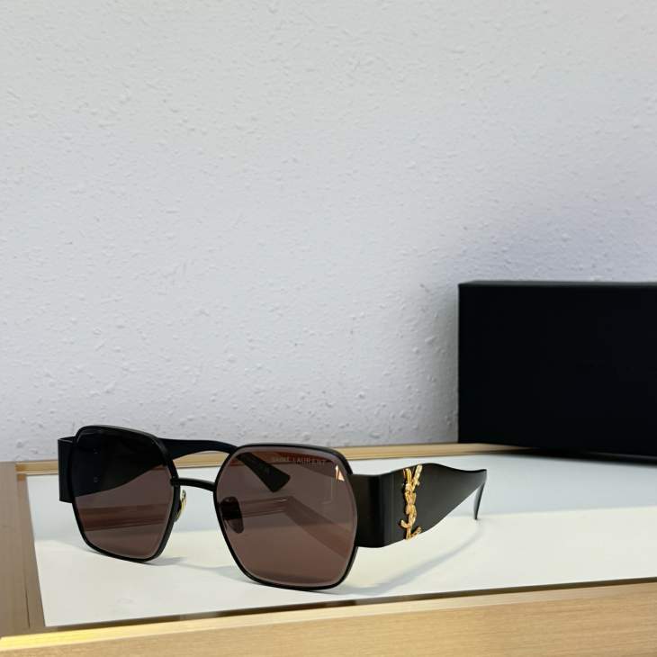 Picture of Saint Laurent Sunglasses _SKUfw80238640fw